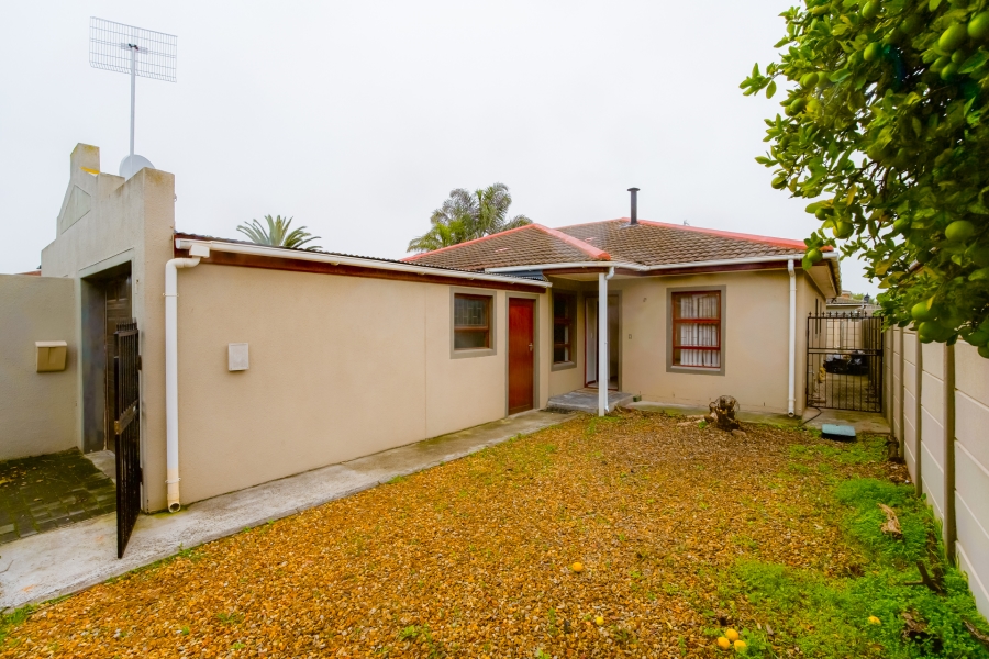 3 Bedroom Property for Sale in Amandelsig Western Cape